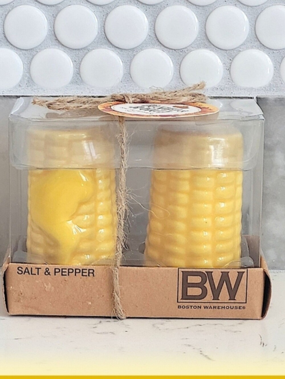 Boston Warehouse Yellow Corn On The Cob Salt & Pepper Set